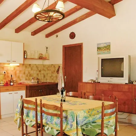 Holiday home Cozy In With Kitchen *